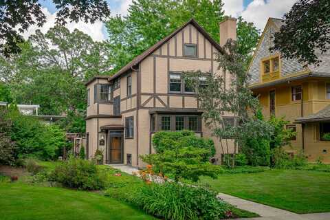 538 N East Avenue, Oak Park, IL 60302
