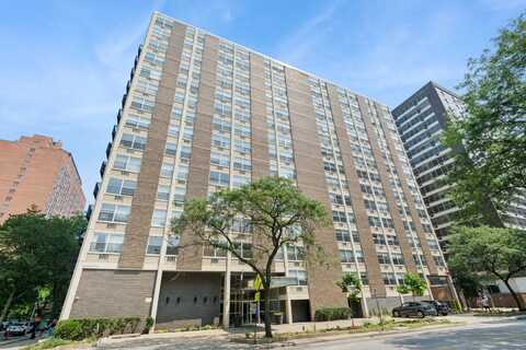 3033 N Sheridan Road, Chicago, IL 60657