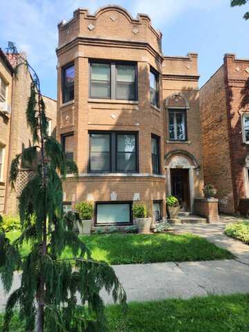 5749 N Campbell Avenue, Chicago, IL 60659