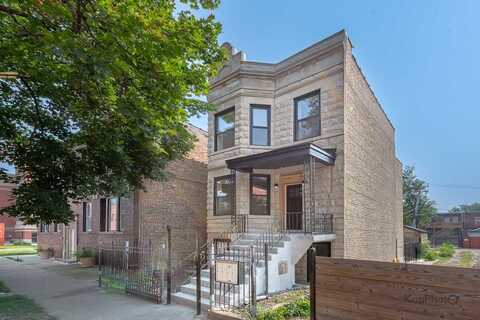 653 N Lawndale Avenue, Chicago, IL 60624