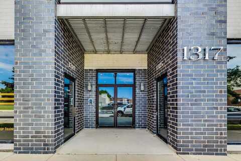 1317 N Larrabee Street, Chicago, IL 60610