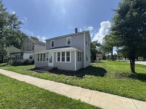 526 N 8th Street, Rochelle, IL 61068