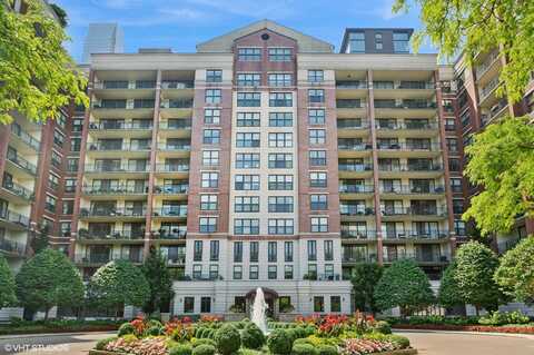 55 W DELAWARE Place, Chicago, IL 60610