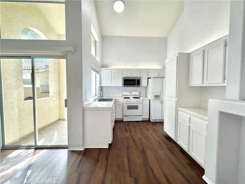 1307 Elmhurst, Irvine, CA 92618