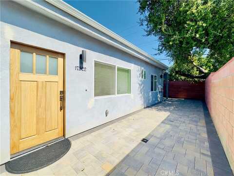 17522 Lemay Street, Lake Balboa, CA 91406
