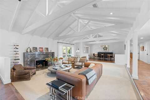 16206 Morrison Street, Encino, CA 91436
