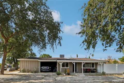 8040 Troost Avenue, North Hollywood, CA 91605
