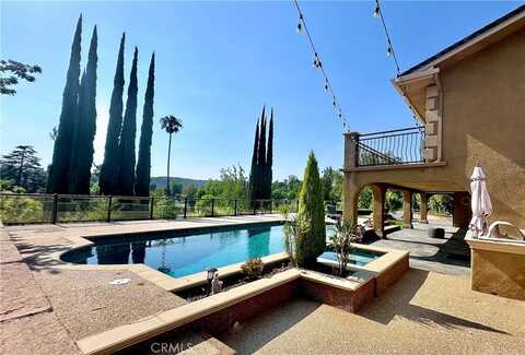 5433 Beeler Avenue, Woodland Hills, CA 91367