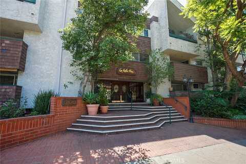 360 S Euclid Avenue, Pasadena, CA 91101