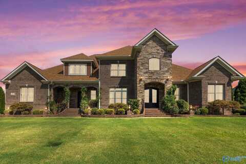 6 Lake Forest Blvd SW, Huntsville, AL 35824