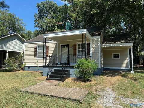 1915 Vanderbilt Circle, Huntsville, AL 35801