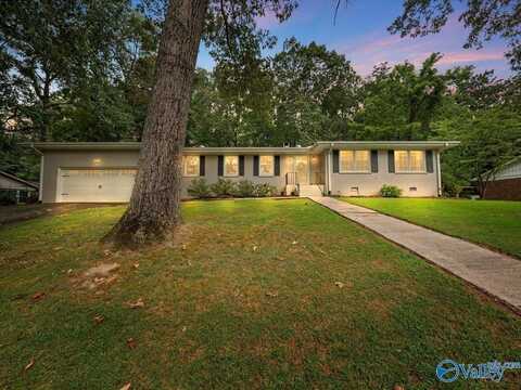 3424 Creek Circle, Guntersville, AL 35976