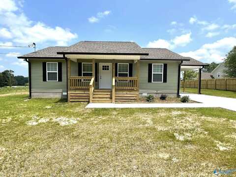306 Kuykendall Road, Albertville, AL 35951