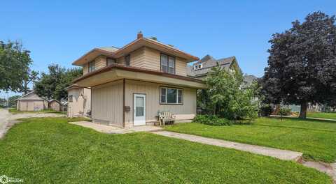 208 N Center Street, Marshalltown, IA 50158