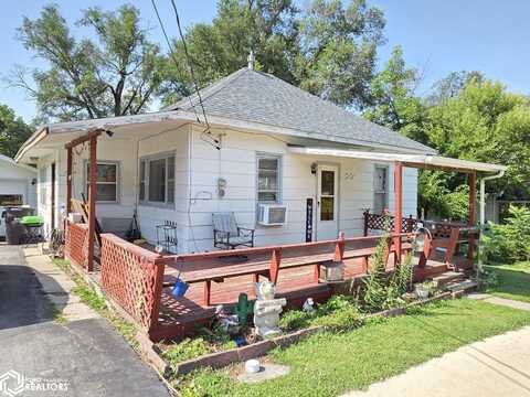 208 W Clay Street, Osceola, IA 50213