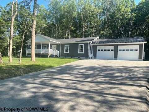 49 Holleran Heights, Kingwood, WV 26537