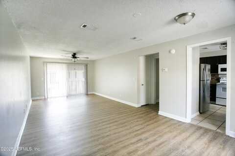 1716 EL CAMINO Road unit: 8, Jacksonville, FL 32216