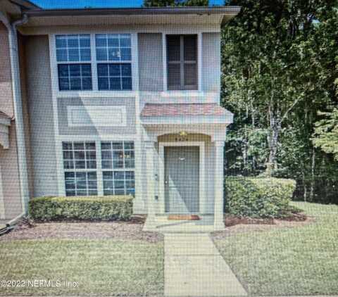 8424 THORNBUSH Court, Jacksonville, FL 32216