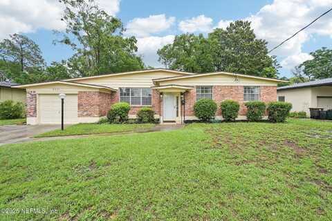7437 ORTEGA HILLS Drive, Jacksonville, FL 32244