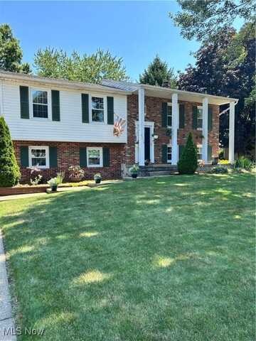 8079 Windward Trace Circle NW, Massillon, OH 44646