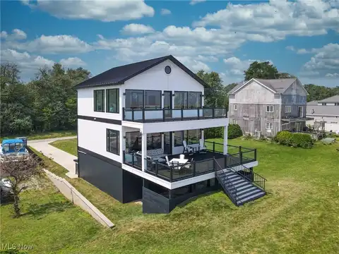 12643 Lagoon Drive, Curtice, OH 43412