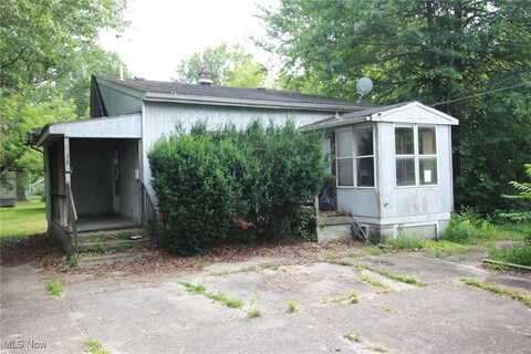 138 Maryland Street NE, Warren, OH 44483