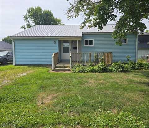 405 E 5th Street, West Lafayette, OH 43845