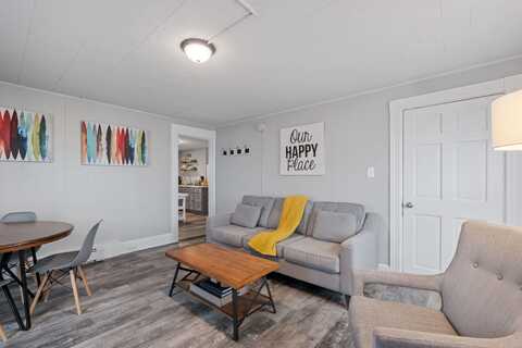 526 Hevey Street, Manchester, NH 03102