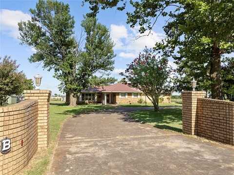 6892 Meridian Road, Lone Grove, OK 73443