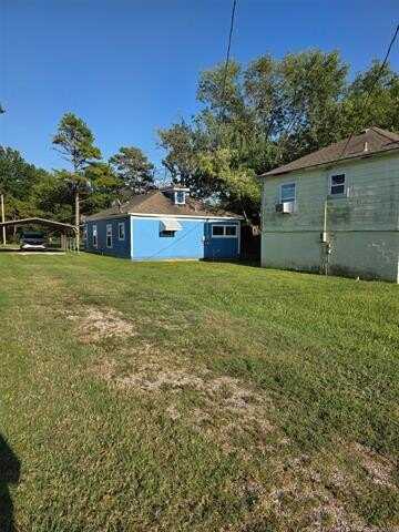 428 S Hickory Street, Nowata, OK 74048