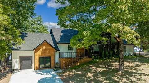 111 Circle Drive, Afton, OK 74331