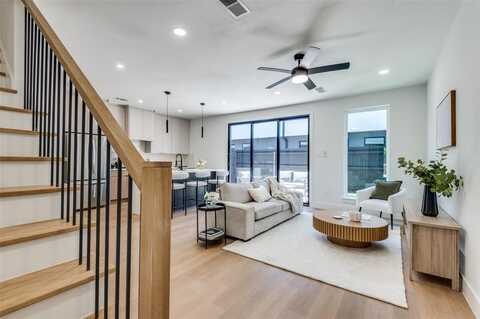 7305 Flyers Way, Dallas, TX 75235