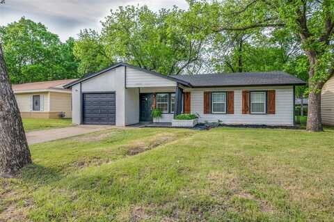 4241 Quails Lane, Fort Worth, TX 76119