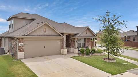 9200 Flying Eagle Lane, Fort Worth, TX 76131