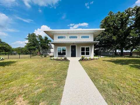 2075 County Road 2585, Alvord, TX 76225