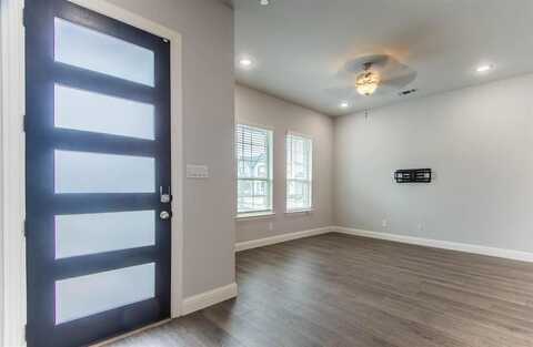 12927 Couture Drive, Farmers Branch, TX 75234