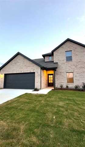 533 Meadow Run Drive, Van Alstyne, TX 75495