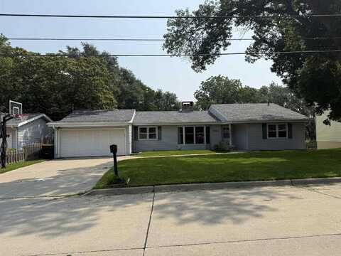 2804 S Martha Street, Sioux City, IA 51106