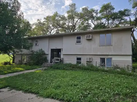 100 Grant Avenue, Volin, SD 57072