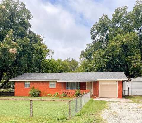 215 N Divsion Street, Konawa, OK 74849