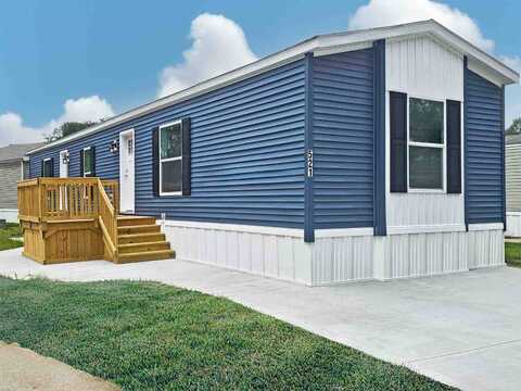 6074 Deerfield Rd, Loveland, OH 45140