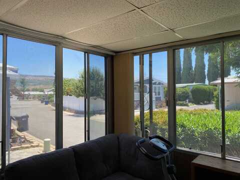 9395 Harritt Rd, Lakeside, CA 92040