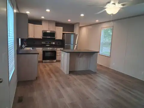 328 W. 53rd St., Anderson, IN 46013