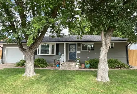 1109 Nixon Dr, Norton, KS 67654
