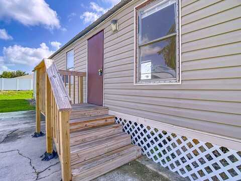 1221 N.Valrico Road, Valrico, FL 33594