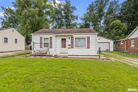 11 HEDGE Drive, Springfield, IL 62702