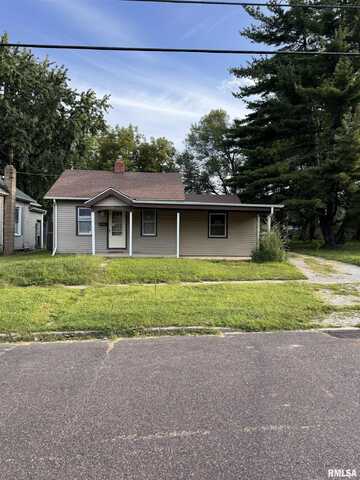 927 W BRONS Avenue, Peoria, IL 61604