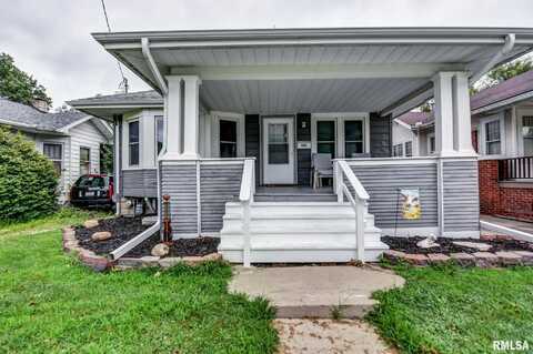 514 S MAIN Street, Taylorville, IL 62568