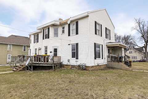 428 S Carroll, FREEPORT, IL 61032