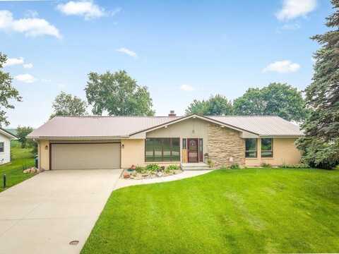512 W McDamyn, WINNEBAGO, IL 61088